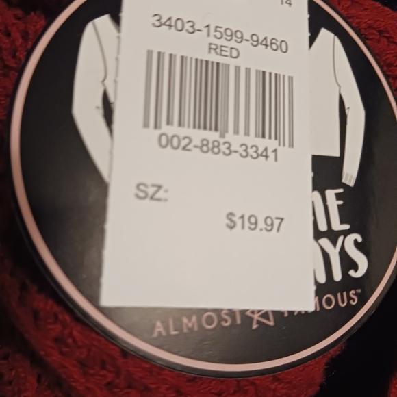 Red sweater - Picture 3 of 4